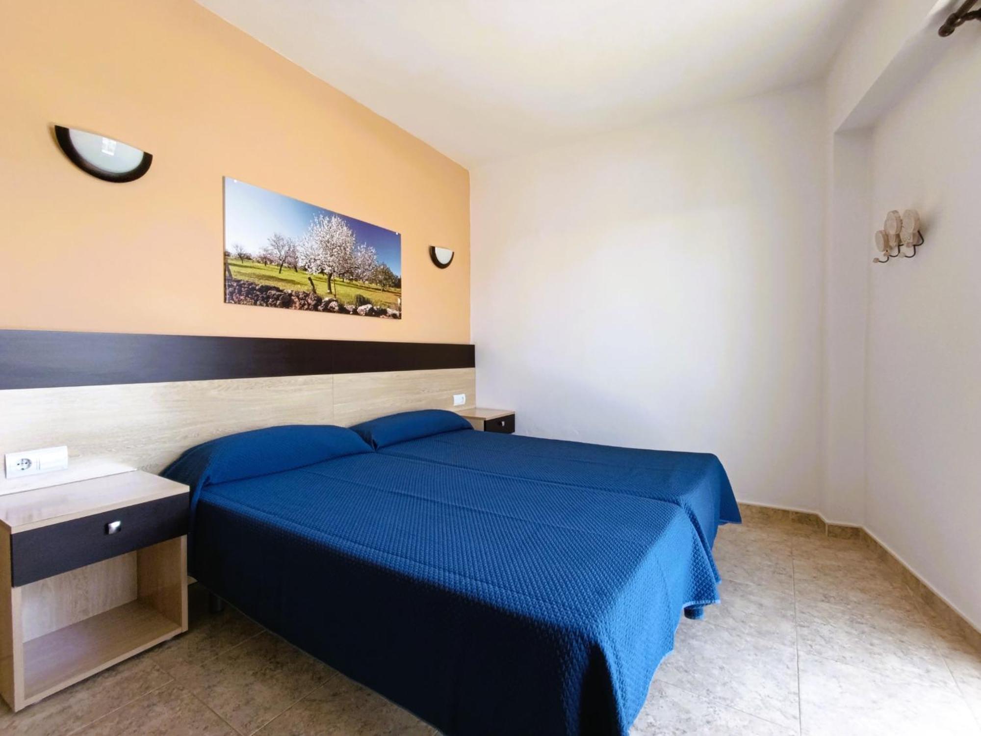 Hostal Horizonte San Antonio  Exterior photo A typical hotel room