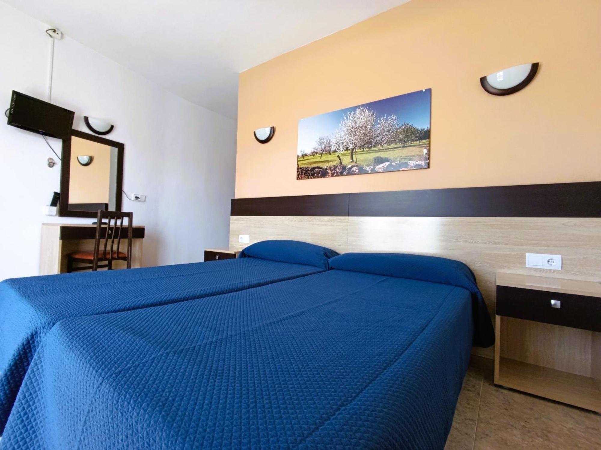 Hostal Horizonte San Antonio  Exterior photo A typical hotel room