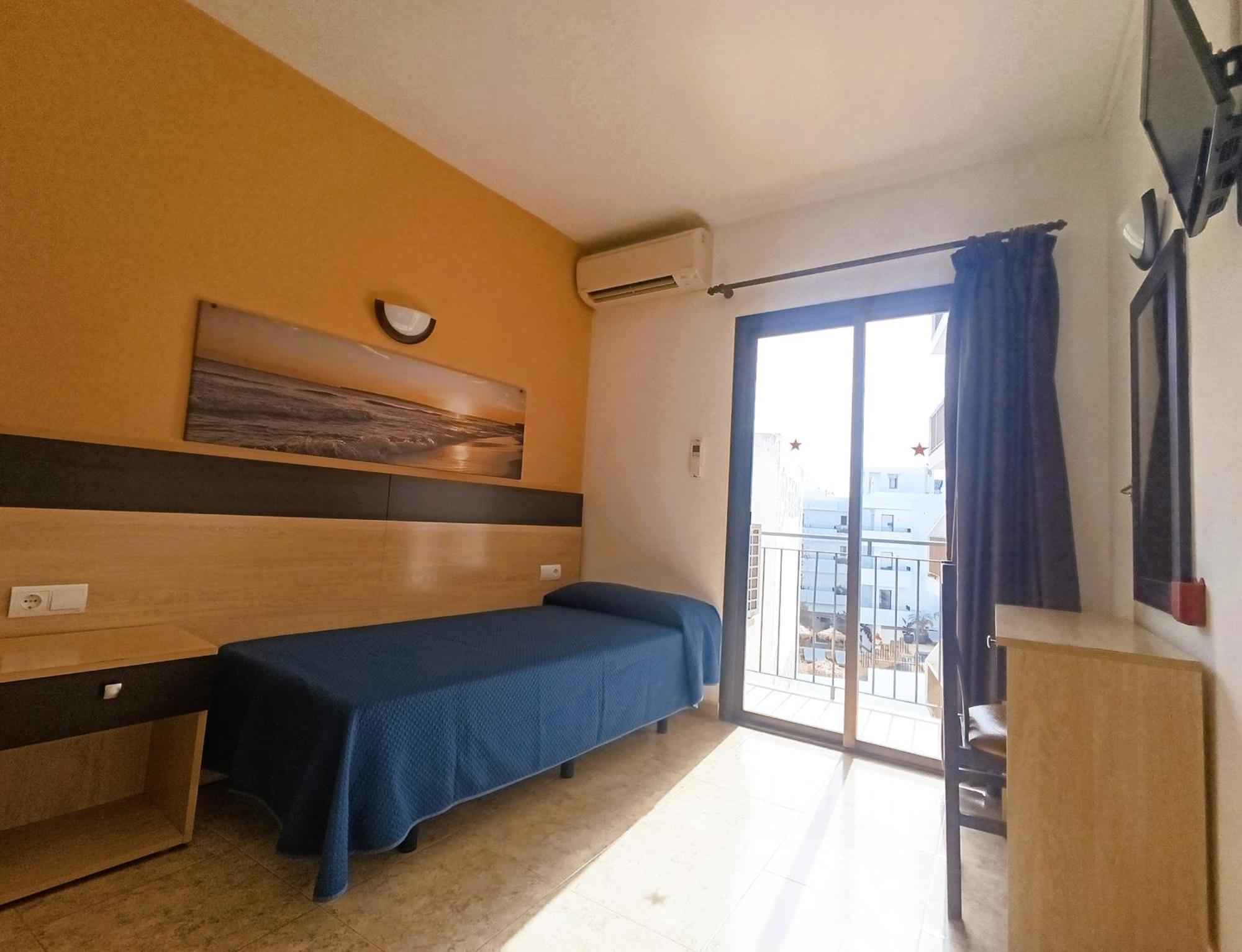 Hostal Horizonte San Antonio  Exterior photo A single room in a hotel